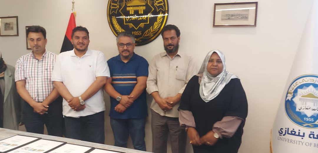 كلية الآداب تستقبل فريق ضمان الجودة
