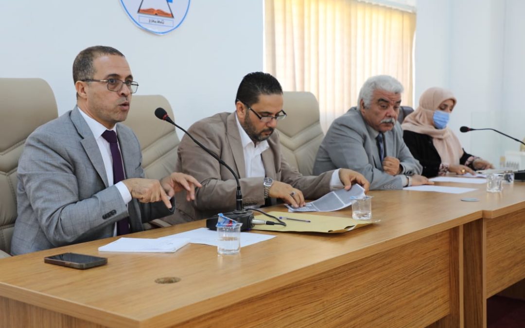 قسم الآثار يقيم الملتقى العلمي الأول للدراسات العليا