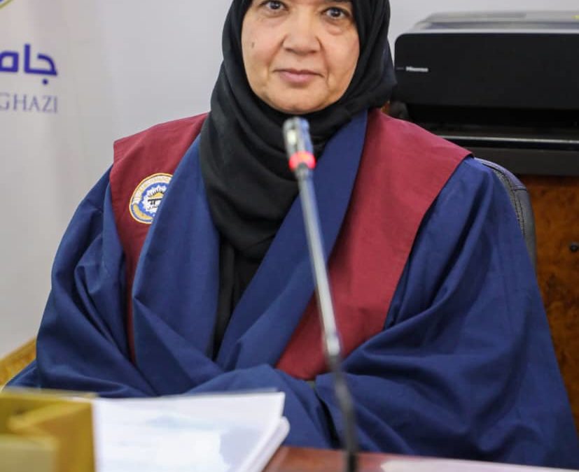 قسم علم النفس بكلية الآداب يجيز رسالة ماجستير حول الضبط الصحي والرضا عن الحياة لدى النساء غير المنجبات