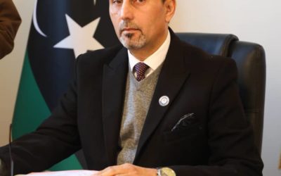 مجلس كلية الآداب يعقد اجتماعه الثالث