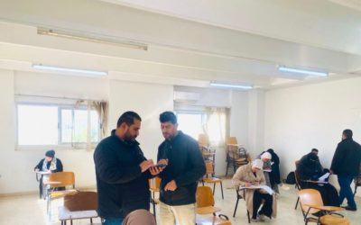 مسجل جامعة بنغازي يزور كلية الآداب لتفقد سير الامتحانات النهائية