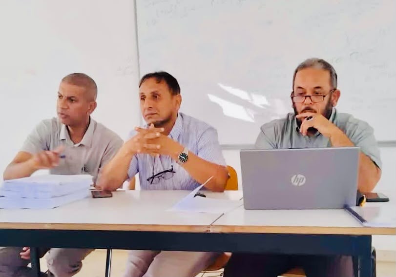 لقاء توجيهي لطلبة الدراسات العليا بقسم التاريخ بكلية الآداب بجامعة بنغازي